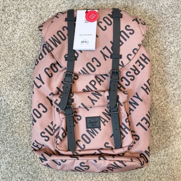 NWT - Herschel Retreat Logo Print Backpack 🎒 - Picture 5 of 5